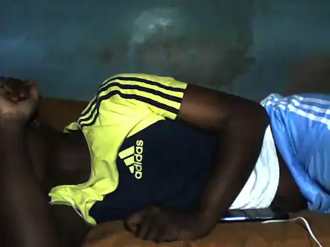 Snapshot of little__joy chatting on 11-18-25, 08:46 little joy online show from 11-18-25, 08:46