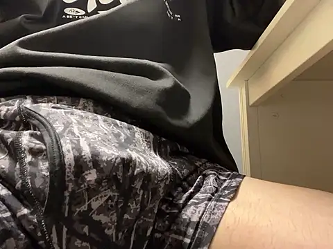 lkun9 online show from 10-25-25, 08:11