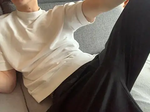 Snapshot of Honeeymaster chatting on 01-02-25, 11:20 Honeeymaster online show from 01-02-25, 11:20