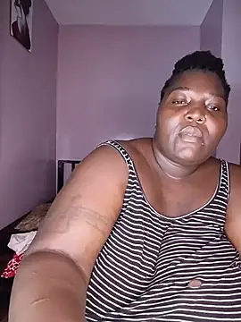 Snapshot of African_Bigass chatting on 07-07-26, 03:49 African Bigass online show from 07-07-26, 03:49