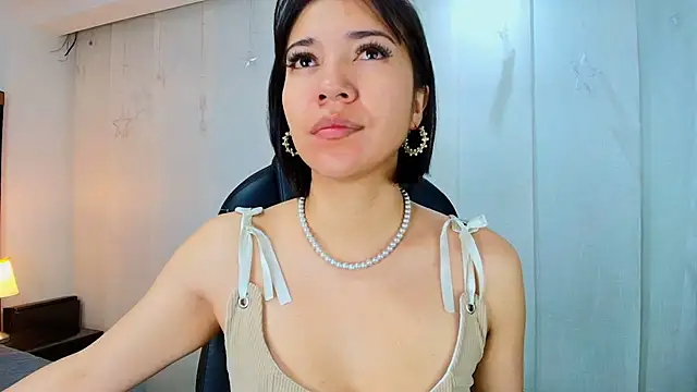 lina bedoya  online show from 02-04-26, 11:49