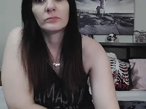 CrystalLakeXO online show from 03-09-25, 05:55