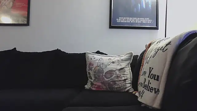 CrystalLakeXO online show from 09-21-25, 10:22