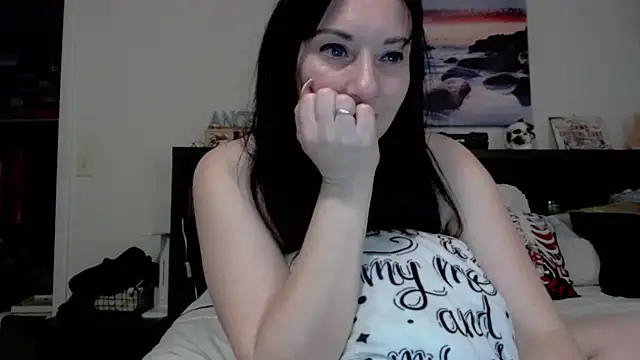 CrystalLakeXO online show from 10-04-25, 06:22