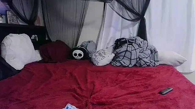 CrystalLakeXO online show from 03-08-26, 06:06