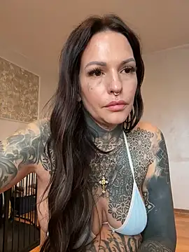 Snapshot of AileenInkOfficial chatting on 02-12-25, 02:10 AileenInkOfficial online show from 02-12-25, 02:10