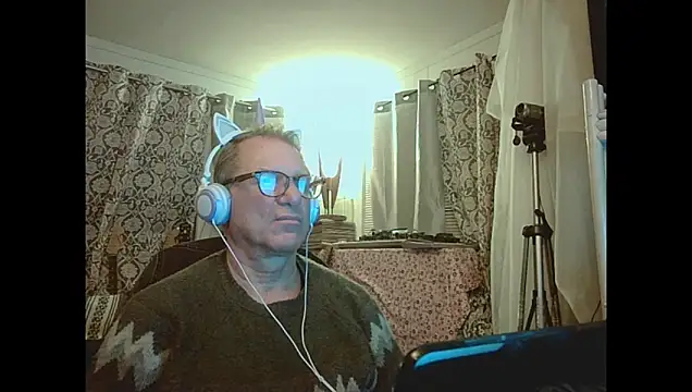 Snapshot of coryassman chatting on 04-23-26, 07:52 coryassman online show from 04-23-26, 07:52