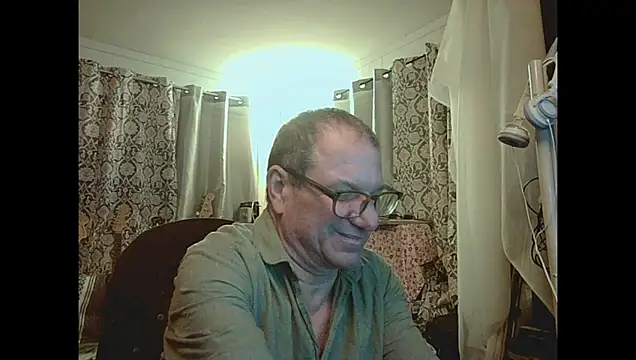 Snapshot of coryassman chatting on 06-03-26, 12:19 coryassman online show from 06-03-26, 12:19