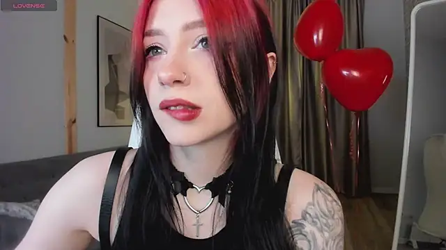 Snapshot of arielabradberry chatting on 02-15-25, 02:44 arielabradberry online show from 02-15-25, 02:44