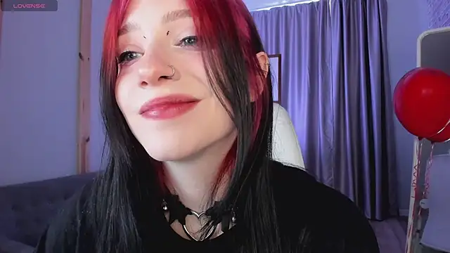 Snapshot of arielabradberry chatting on 02-16-25, 11:59 arielabradberry online show from 02-16-25, 11:59