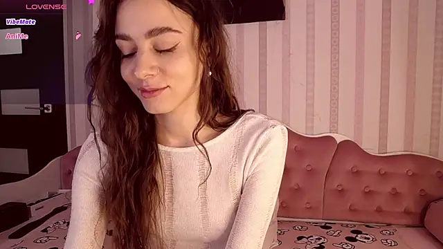 AliceNikke online show from 12-15-24, 08:25