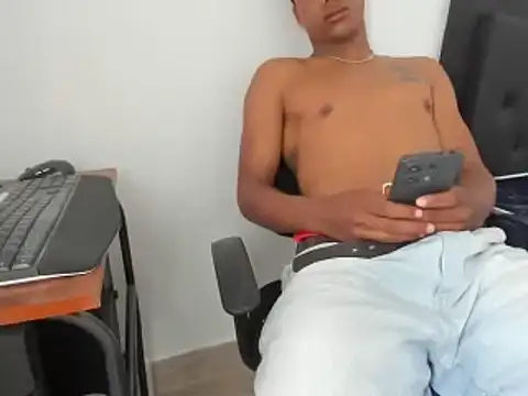 Snapshot of Billy__Col chatting on 03-09-25, 07:37 Billy Col online show from 03-09-25, 07:37