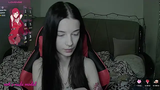 Snapshot of Miya_Dream_UKR chatting on 11-27-25, 05:04 Miya Dream UKR online show from 11-27-25, 05:04