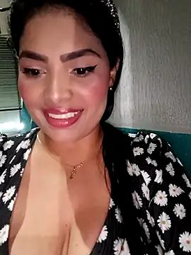 Snapshot of Sofy_assb_big chatting on 07-20-26, 02:37 Sofy assb big online show from 07-20-26, 02:37