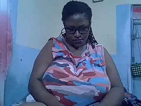 Snapshot of sexy_bigboobss chatting on 09-16-25, 07:20 sexy bigboobss online show from 09-16-25, 07:20