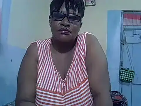 Snapshot of sexy_bigboobss chatting on 09-22-25, 06:43 sexy bigboobss online show from 09-22-25, 06:43