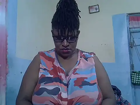 Snapshot of sexy_bigboobss chatting on 09-26-25, 07:45 sexy bigboobss online show from 09-26-25, 07:45