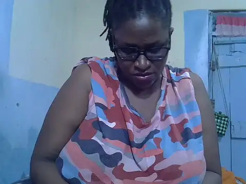 Snapshot of sexy_bigboobss chatting on 10-23-25, 08:24 sexy bigboobss online show from 10-23-25, 08:24