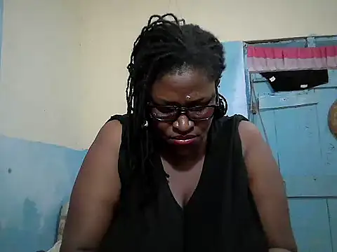 Snapshot of sexy_bigboobss chatting on 11-18-25, 09:08 sexy bigboobss online show from 11-18-25, 09:08