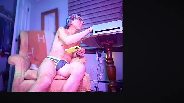 YouLikeBigDick9 online show from 12-30-24, 09:27