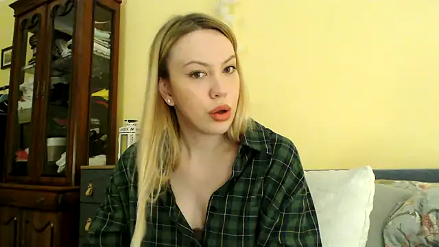 Scarlettford online show from 12-27-24, 04:32