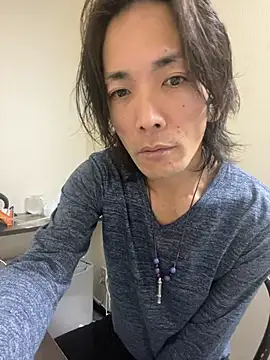 Katakuriko-Denpun online show from 11-27-25, 12:07