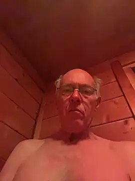 Snapshot of martxxxxx chatting on 12-16-25, 05:51 martxxxxx online show from 12-16-25, 05:51