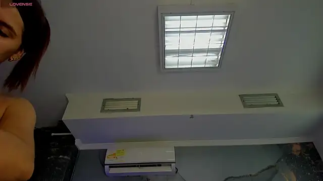 AnthonelaDuque online show from 09-29-25, 11:48