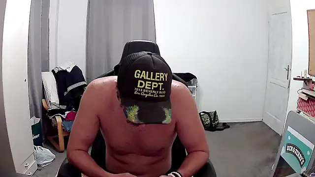 PKrisztian online show from 10-03-25, 04:04