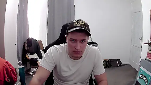 PKrisztian online show from 04-16-26, 08:42