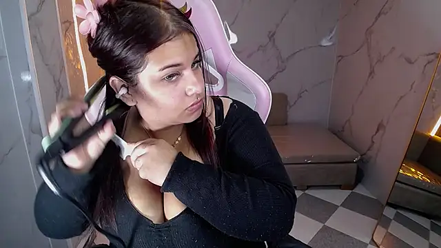 skeler lovd b  online show from 10-30-25, 01:01