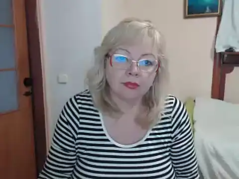 EvelynLoveShy online show from 12-24-24, 08:11