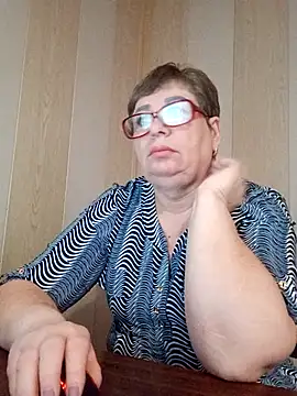 Lee Nell online show from 02-06-25, 02:33