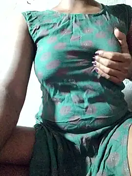 Snapshot of rituporna2004 chatting on 10-27-25, 01:59 rituporna2004 online show from 10-27-25, 01:59