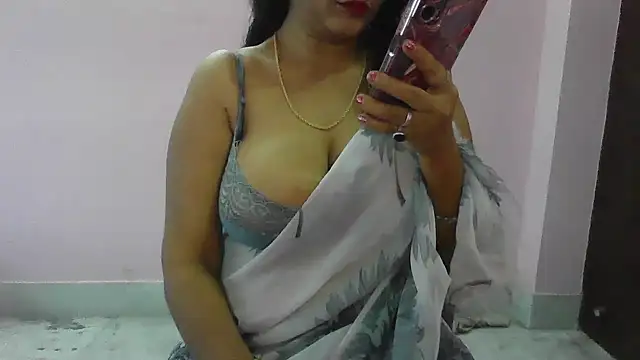 my-laila online show from 02-26-26, 06:01