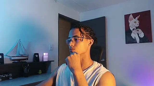 Snapshot of alejo_x3 chatting on 12-15-25, 11:53 alejo x3 online show from 12-15-25, 11:53