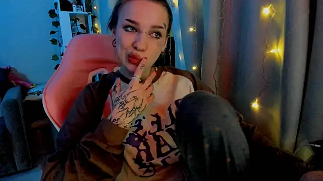 Ledy WWWII online show from 02-01-25, 04:33