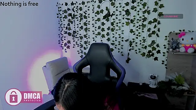 Alana Pherson online show from 05-06-26, 02:29
