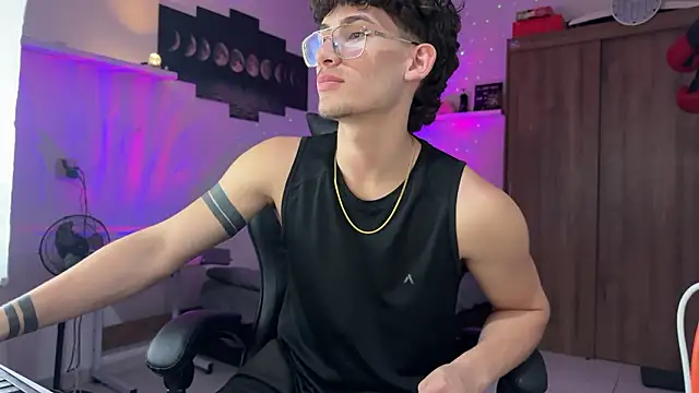 Kisan Smith online show from 03-07-26, 01:57