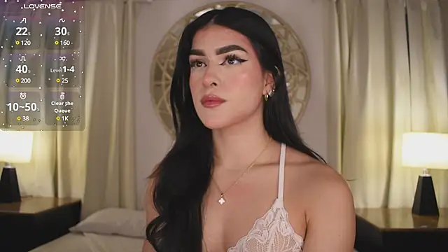 Snapshot of Antonellaparis_ chatting on 03-23-25, 02:48 Antonellaparis online show from 03-23-25, 02:48