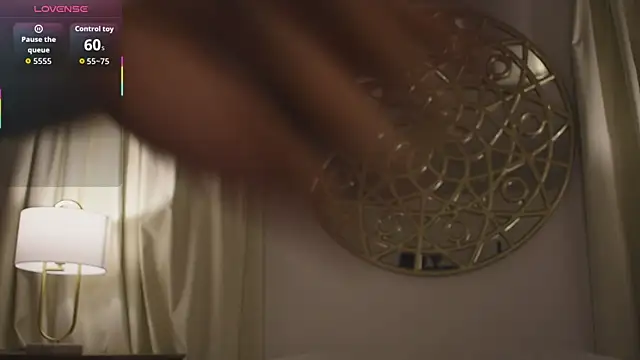 Snapshot of Antonellaparis_ chatting on 09-20-25, 02:23 Antonellaparis online show from 09-20-25, 02:23