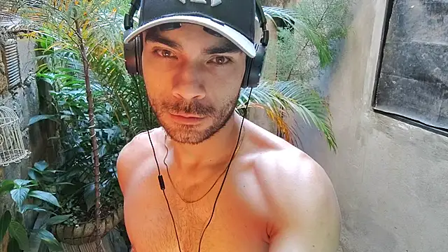 sexyboycolombi4 online show from 01-23-25, 08:13