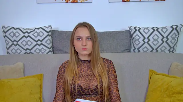 Snapshot of MelissaMelrey chatting on 12-02-24, 11:01 MelissaMelrey online show from 12-02-24, 11:01