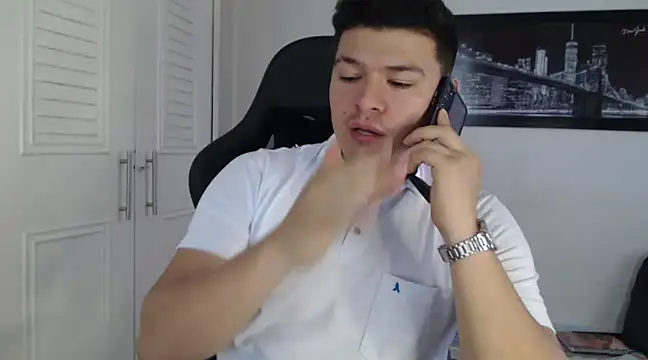 Snapshot of Plug_Control chatting on 12-08-24, 07:22 Plug Control online show from 12-08-24, 07:22