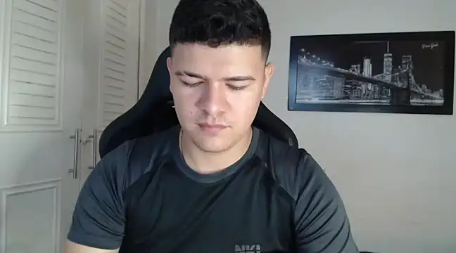 Snapshot of Plug_Control chatting on 12-14-24, 03:15 Plug Control online show from 12-14-24, 03:15