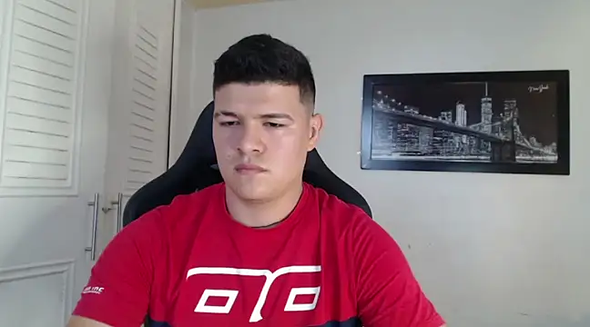 Snapshot of Plug_Control chatting on 12-22-24, 08:36 Plug Control online show from 12-22-24, 08:36