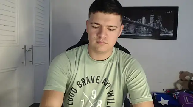 Snapshot of Plug_Control chatting on 12-31-24, 08:45 Plug Control online show from 12-31-24, 08:45