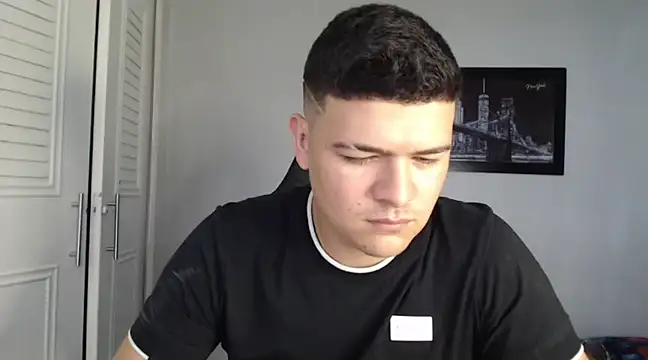 Snapshot of Plug_Control chatting on 01-09-25, 07:08 Plug Control online show from 01-09-25, 07:08