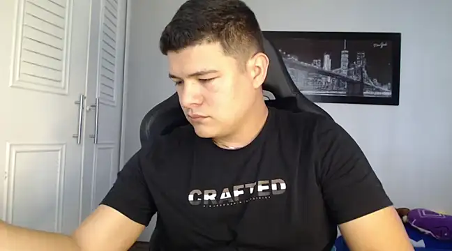 Snapshot of Plug_Control chatting on 02-08-25, 07:59 Plug Control online show from 02-08-25, 07:59