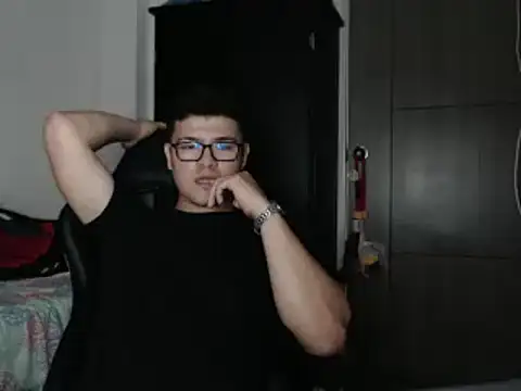 Snapshot of Plug_Control chatting on 02-26-25, 08:33 Plug Control online show from 02-26-25, 08:33